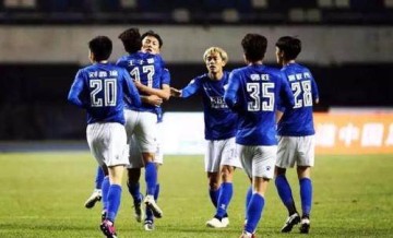 开云体育下载-不知打中甲还是中超 沧州雄狮绿城引援难以进行