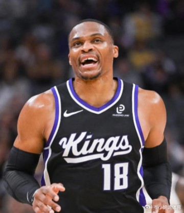 开云电脑版-威少是NBA历史上打法最暴力的控球后卫，没有之一|拉塞尔·威斯布鲁克|控卫|拉塞尔-威斯布鲁克|斯蒂芬·库里|奥兰多魔术队_新浪体育_新浪新闻